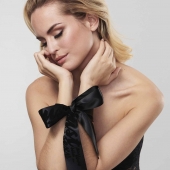 Черные ленты для связывания SILKY SENSUAL HANDCUFFS - Bijoux Indiscrets - купить с доставкой в Старом Осколе