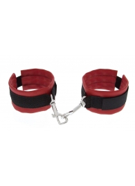 Красно-чёрные полиуретановые наручники Luxurious Handcuffs - Blush Novelties - купить с доставкой в Старом Осколе