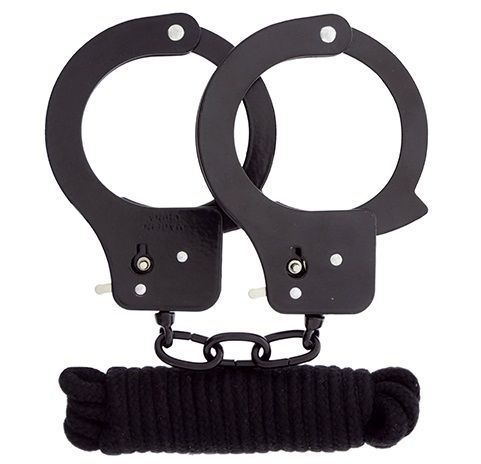 Чёрные наручники из листового металла в комплекте с веревкой BONDX METAL CUFFS LOVE ROPE SET - Dream Toys - купить с доставкой в Старом Осколе