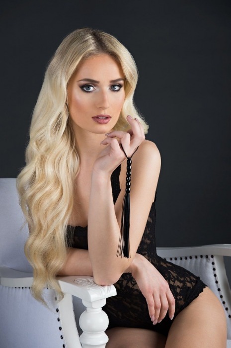 Чёрная мини-плеть из резины Rubber Mini Whip - 22 см. - Blush Novelties - купить с доставкой в Старом Осколе